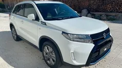 Weiss Neu 2024 Suzuki Vitara Comfort SUV | 25.990 € (Fairer Preis)