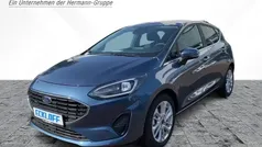 Chroma blau metallic Gebraucht 2023 Ford Fiesta Titanium Kleinwagen | 19.446 € (Fairer Preis)
