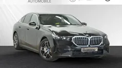 Saphirschwarz metallic Gebraucht 2024 BMW 550e Performance Limousine | 69.900 € (Guter Preis)