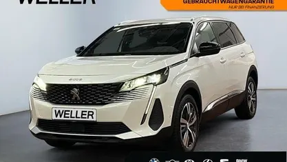 Weiss Gebraucht 2023 Peugeot 5008 Allure Van / Kleinbus | 23.450 € (Fairer Preis)