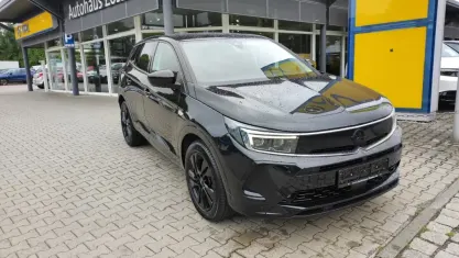 Gebraucht Opel Grandland X 131 PS (96 kW) 2024 Schwarz SUV