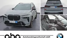 Grau Gebraucht 2023 BMW X7 M Sport SUV | 88.990 € (Guter Preis)