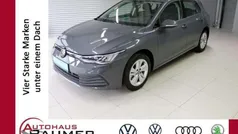 Grau Gebraucht 2024 VW Golf VIII Life Limousine | 26.650 € (Fairer Preis)