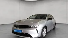 Kristall silber metallic Gebraucht 2023 Opel Astra Elegance Limousine | 22.750 € (Fairer Preis)