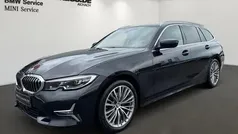 Schwarz, metallic Gebraucht 2022 BMW 320 Luxury Line Kombi | 33.700 € (Teuer)