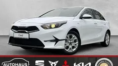Weiss Neu 2024 Kia Ceed Comfort Limousine | 22.390 € (Fairer Preis)