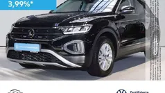 Deep black perleffekt Gebraucht 2024 VW T-Roc Life SUV | 23.990 € (Fairer Preis)