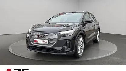 Mythosschwarz metallic Gebraucht 2022 Audi Q4 e-tron Ambiente SUV | 28.890 € (Guter Preis)