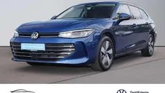 Blau Gebraucht 2024 VW Passat Business Kombi | 38.780 € (Superpreis)