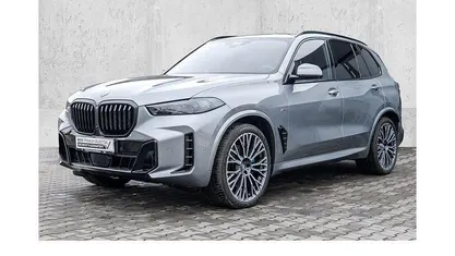 Gebraucht BMW X5 Sport Line 360 PS (264 kW) 2025 SUV