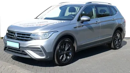 Gebraucht 2024 VW Tiguan Allspace Move SUV | 39.790 € (Guter Preis)