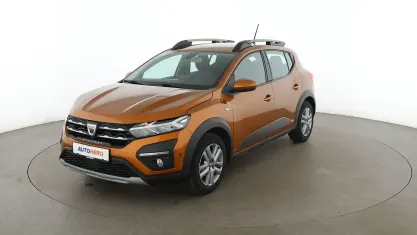 Gebraucht Dacia Sandero Comfort 91 PS (66 kW) 2022 Orange Limousine