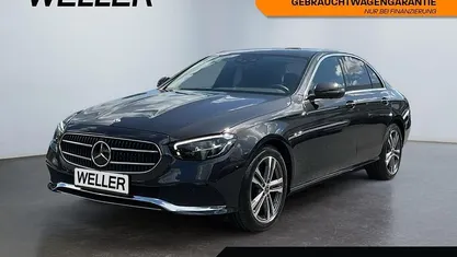 Gruen Gebraucht 2023 Mercedes E200 Avantgarde Limousine | 34.980 € (Superpreis)