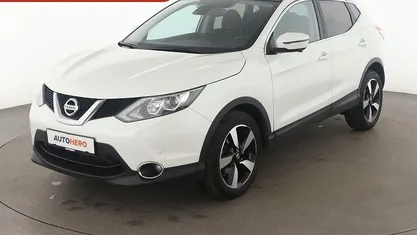 Gebraucht Nissan Qashqai N-Connecta 116 PS (85 kW) 2017 Weiß SUV