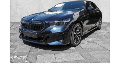 Gebraucht 2025 BMW 520 M Sport Limousine | 59.240 € (Fairer Preis)