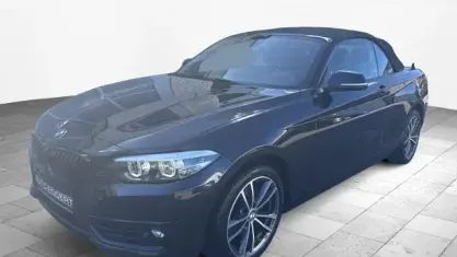 Begagnad BMW 220 Sport Line 184 HK (135 kW) 2021 Svart Cab