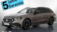 Metalliclack samtbraun Gebraucht 2025 Mercedes E300 AMG Kombi | 85.999 €