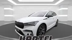 Moonweiß (white), metallic Gebraucht 2022 Skoda Enyaq iV SportLine SUV | 36.900 € (Superpreis)