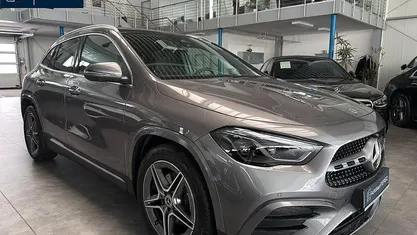 Gebraucht Mercedes GLA220 Premium 190 PS (139 kW) 2024 Grau SUV