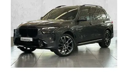 Gebraucht BMW X7 M Sport 381 PS (280 kW) 2025 Grau SUV