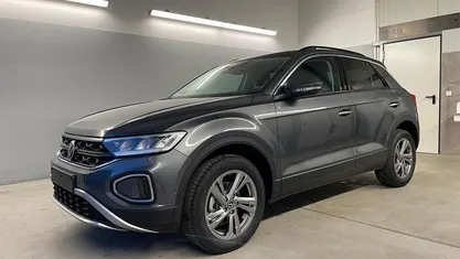 Gebraucht 2025 VW T-Roc Life SUV | 33.990 € (Superpreis)