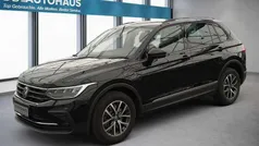 Schwarz Gebraucht 2023 VW Tiguan Life SUV | 31.970 € (Fairer Preis)