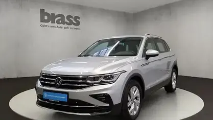 Reflexsilber metallic Gebraucht 2023 VW Tiguan SUV | 32.600 € (Guter Preis)