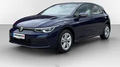 Blau Gebraucht 2020 VW Golf VIII Life Limousine | 17.990 € (Fairer Preis)