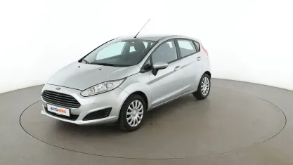 Gebraucht Ford Fiesta Trend 101 PS (74 kW) 2015 Grau Kleinwagen