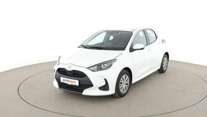 Gebraucht Toyota Yaris Comfort 72 PS (52 kW) 2023 Weiß Kleinwagen