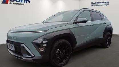 Gebraucht Hyundai Kona Trend 129 PS (94 kW) 2025 Mirage green SUV
