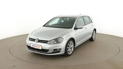 Gebraucht VW Golf VII Trendline 2018 Silber Limousine
