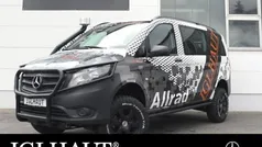 Weiß arktikweiß Gebraucht 2015 Mercedes Vito Van / Kleinbus | 78.999 €