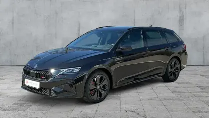 Używany Skoda Octavia RS 265 KM (194 kW) 2025 Czarny Kombi