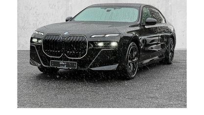Neu BMW i7 M Sport 334 kW (455 PS) 2026 Schwarz (black sapphire) Limousine