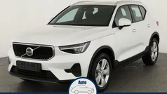 Crystal white perlglanzeffekt Neu 2025 Volvo XC40 Core SUV | 36.995 € (Superpreis)