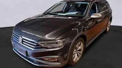 Grau Gebraucht 2023 VW Passat Alltrack Kombi | 32.979 € (Fairer Preis)