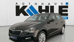 Schwarz Gebraucht 2023 Skoda Scala Ambition Kleinwagen | 22.490 € (Fairer Preis)