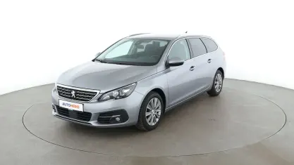 Gebraucht Peugeot 308 Allure 131 PS (96 kW) 2021 Grau Kombi