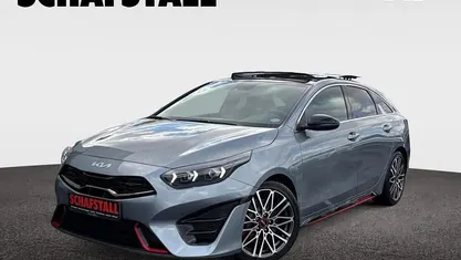 Silber (lunar silber) Gebraucht 2022 Kia ProCeed Comfort Kleinwagen | 26.979 € (Fairer Preis)