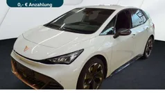 Eisweiß Gebraucht 2024 Cupra Born Kleinwagen | 34.930 € (Fairer Preis)