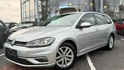 Gebraucht VW Golf VII Comfortline 150 PS (110 kW) 2020 Silber Kombi