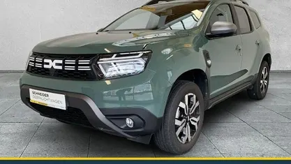 Grün Gebraucht 2023 Dacia Duster Journey SUV | 19.490 € (Fairer Preis)