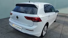 Weiß Gebraucht 2020 VW Golf VIII Life Limousine | 23.299 € (Fairer Preis)
