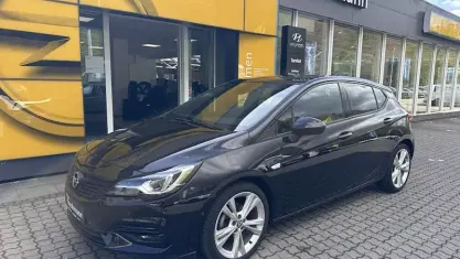 Gebraucht Opel Astra Ultimate 145 PS (106 kW) 2021 Schwarz Limousine