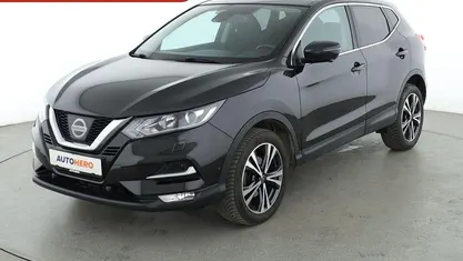 Gebraucht Nissan Qashqai N-Connecta 116 PS (85 kW) 2017 Schwarz SUV
