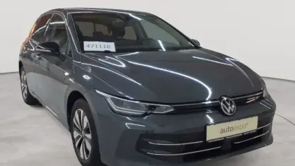 Gebraucht VW Golf VIII Goal 150 PS (110 kW) 2025 Delfingrau metallic Limousine