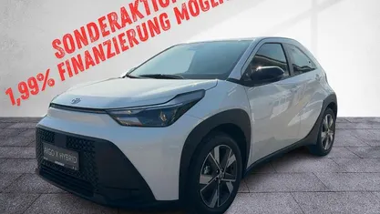 Neu Toyota Aygo X Active 116 PS (85 kW) 2025 Schneeweis SUV