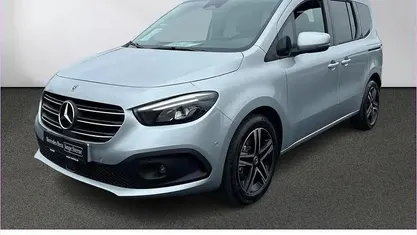 Gebraucht 2024 Mercedes T180 Progressive Van / Kleinbus | 31.450 € (Fairer Preis)