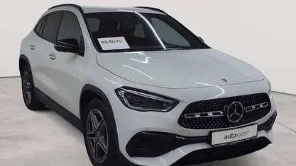 Digitalweiß metallic Gebraucht 2022 Mercedes GLA250 AMG line SUV | 30.090 € (Superpreis)